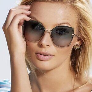 Geometric hexagon design sunglasses